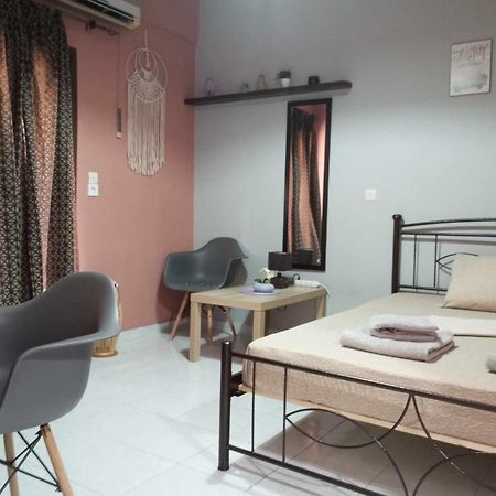 Cozy Studio Flat 1 Bedroom-Very Central Location Mytilene Bagian luar foto