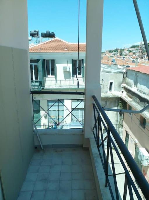 Cozy Studio Flat 1 Bedroom-Very Central Location Mytilene Bagian luar foto